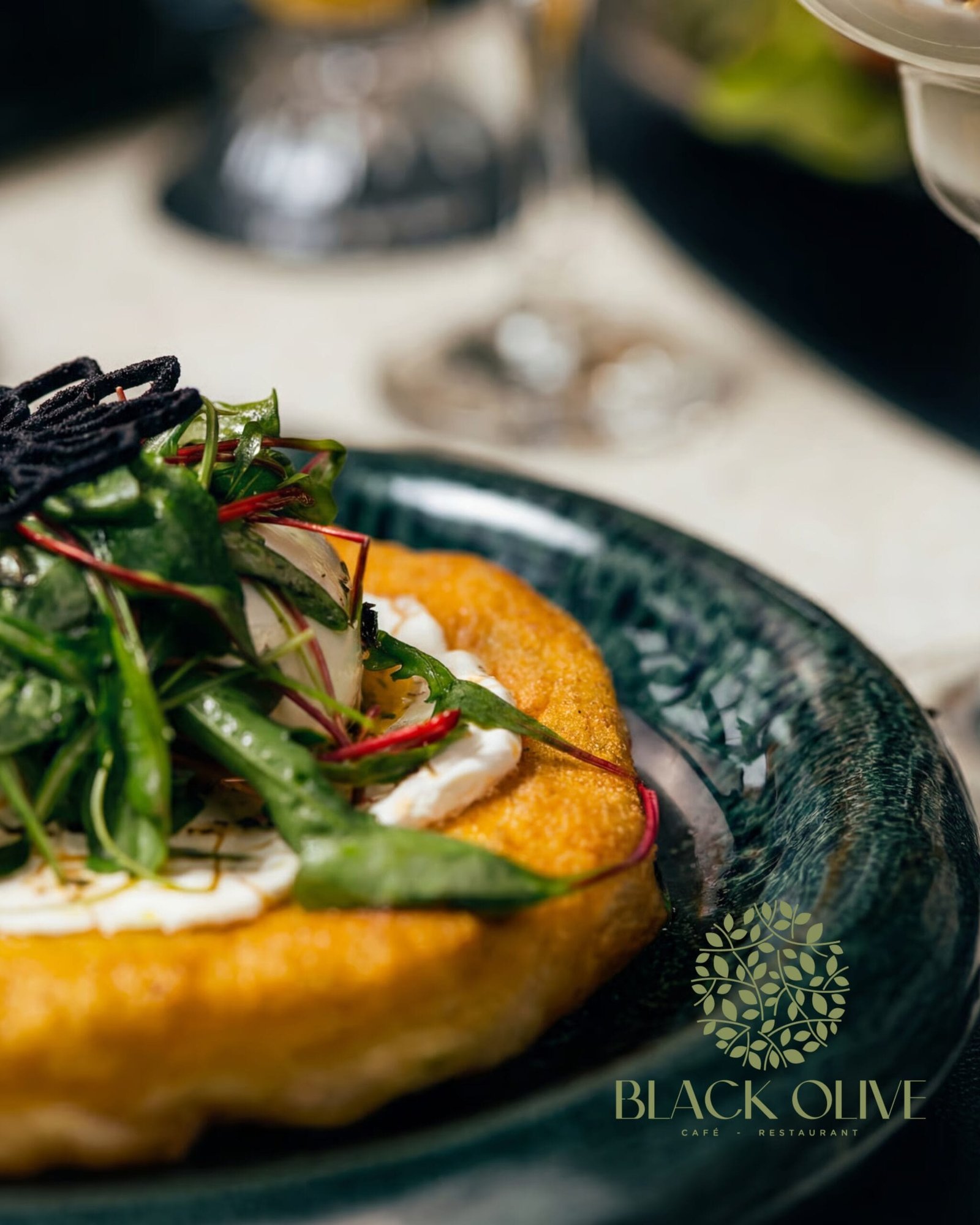 Tarte feuilletée, chèvre, herbes fraîches
